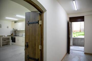 Фото номера Четырехместный номер с собственной ванной комнатой Хостелы Tatev Hotel and Tours г. Ереван 28