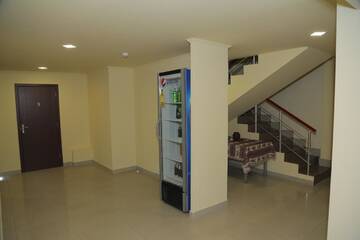 Фото номера Кровать в общем номере для мужчин Хостелы 5X5 Hostel Yerevan г. Ереван 3