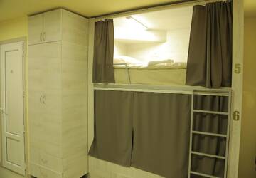 Фото номера Кровать в общем номере для мужчин Хостелы 5X5 Hostel Yerevan г. Ереван 4