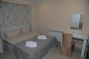 Фото номера Стандартный семейный номер Хостелы 5X5 Hostel Yerevan г. Ереван 4