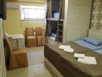 Фото номера Стандартный семейный номер Хостелы 5X5 Hostel Yerevan г. Ереван 5