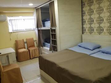 Фото номера Стандартный семейный номер Хостелы 5X5 Hostel Yerevan г. Ереван 3