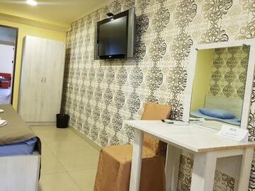Фото номера Стандартный семейный номер Хостелы 5X5 Hostel Yerevan г. Ереван 11