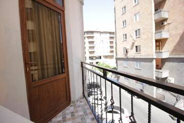 Фото номера Стандартный двухместный номер с 2 отдельными кроватями Отель A Hotel Yerevan г. Ереван 4