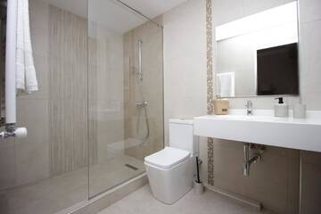 Фото номера Стандартный двухместный номер с 1 кроватью Отель A Hotel Yerevan г. Ереван 5