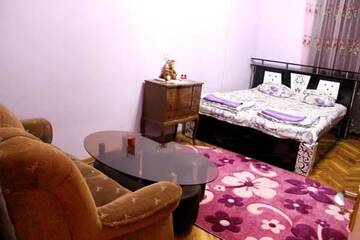 Фото номера Большой двухместный номер с 1 кроватью Хостелы KARSON FAMILY HOSTEL &amp; GUEST HOUSE г. Ереван 4