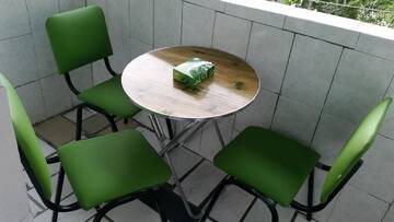 Фото номера Четырехместный номер с балконом Хостелы KARSON FAMILY HOSTEL &amp; GUEST HOUSE г. Ереван 2