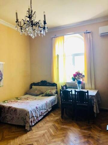 Фото номера Двухместный номер с 1 кроватью, вид на сад Хостелы KARSON FAMILY HOSTEL &amp; GUEST HOUSE г. Ереван 11