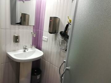 Фото номера Двухместный номер с 1 кроватью Отель Li Em Fauna г. Ереван 18