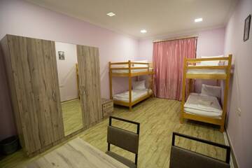 Фото номера Кровать в общем номере для женщин с 4 кроватями Хостелы Home Hostel г. Ереван 5