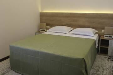 Фото номера Двухместный номер с 1 кроватью Отель Regard Hotel г. Ереван 14