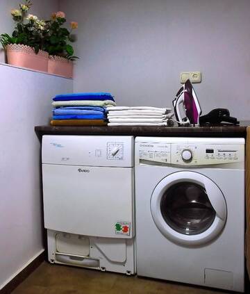 Фото номера Стандартный двухместный номер с 1 кроватью и общей ванной комнатой Хостелы MGA Hostel &amp; Tours г. Ереван 20