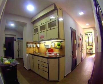 Фото номера Кровать в общем 8-местном номере Хостелы MGA Hostel &amp; Tours г. Ереван 6