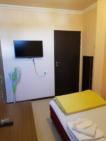 Фото номера Небольшой двухместный номер с 1 кроватью Отель RP Hotel г. Ереван 3