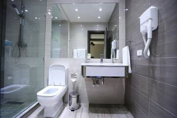 Фото номера Двухместный номер Делюкс без окна Отель Ibiza Hotel г. Ереван 7