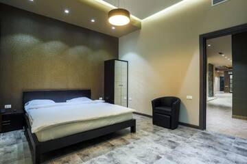 Фото номера Четырехместный номер с сауной и собственным бассейном Отель Ibiza Hotel г. Ереван 20