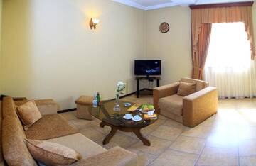 Фото номера Двухместный номер Делюкс с 1 кроватью Отель Park Avenue Hotel Yerevan г. Ереван 11