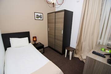 Фото номера Стандартный одноместный номер Отель City Centre Hotel By Picnic г. Ереван 4