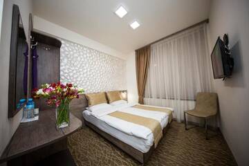 Фото номера Стандартный двухместный номер с 1 кроватью Отель Park Hotel г. Ереван 10
