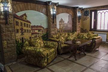 Фото номера Семейный люкс Отель 2x2 Cinema-Bar Hotel &amp; Tours г. Ереван 4