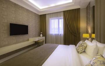 Фото номера Люкс Отель Paris Hotel Yerevan г. Ереван 6
