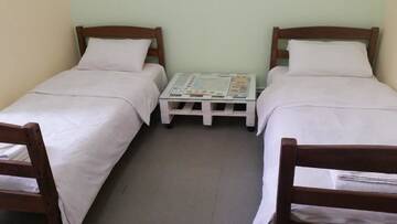 Фото номера Просторный двухместный номер с 2 отдельными кроватями Отель Benefice Mini-Hotel &amp; Tours г. Ереван 2