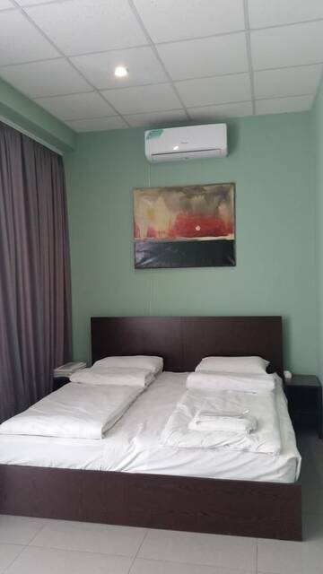 Фото номера Большой двухместный номер с 1 кроватью Отель Benefice Mini-Hotel &amp; Tours г. Ереван 7