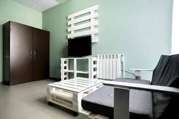 Фото номера Большой двухместный номер с 1 кроватью Отель Benefice Mini-Hotel &amp; Tours г. Ереван 9