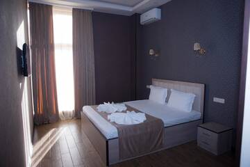 Фото номера Люкс с гидромассажной ванной Отель Eridana Hotel г. Ереван 3