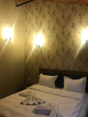 Фото номера Дом с 2 спальнями Отель Eridana Hotel г. Ереван 6