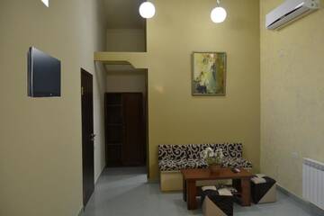 Фото номера Большой двухместный номер с 1 кроватью Отель Art Hotel г. Ереван 6