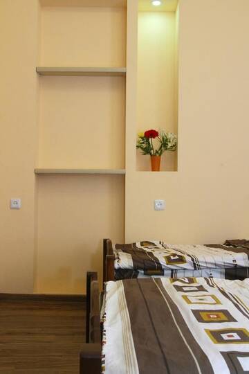 Фото номера Cемейный номер с собственной ванной комнатой Хостелы Inter Boutique Hotel г. Ереван 4
