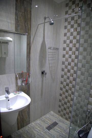 Фото номера Стандартный двухместный номер с 2 отдельными кроватями Отель Palma Palace Hotel г. Ереван 3