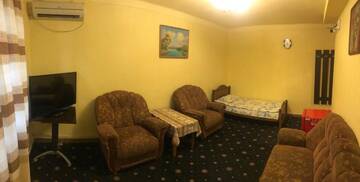 Фото номера Двухместный номер Делюкс с 1 кроватью и душем Хостелы Best Hostel Republic Square г. Ереван 11
