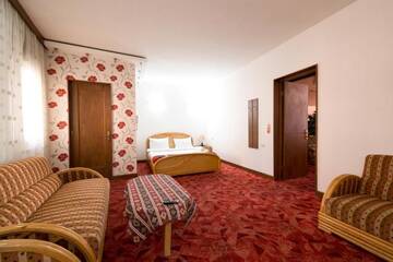 Фото номера Двухместный номер с 1 кроватью Отель No Problem Hotel at Glinka Street г. Ереван 5
