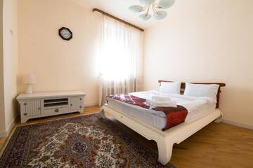 Фото номера Апартаменты Делюкс Отель No Problem Hotel at Glinka Street г. Ереван 13