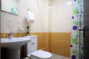 Фото номера Классический четырехместный номер Апарт-отели Aurora Hotel г. Ереван 10