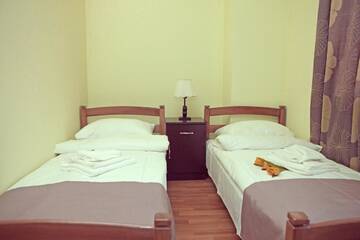 Фото номера Двухместный номер с 2 отдельными кроватями Апарт-отели Aurora Hotel г. Ереван 9