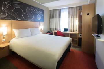 Фото номера Стандартный двухместный номер с 1 кроватью Отель ibis Yerevan Center г. Ереван 8