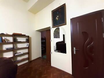 Фото номера Односпальная кровать в общем номере с 10 кроватями Хостелы Shamrock Republic Square Hostel and Tours г. Ереван 9
