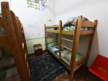 Фото номера Кровать в общем номере для женщин с 4 кроватями Хостелы Shamrock Republic Square Hostel and Tours г. Ереван 4