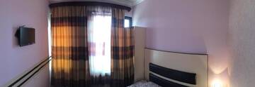 Фото номера Двухместный номер Делюкс с 1 кроватью и ванной Хостелы Arm Hostel г. Ереван 3