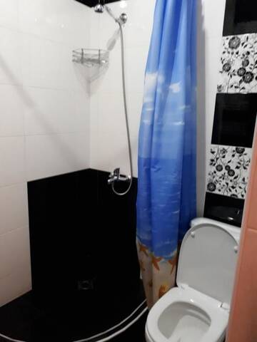 Фото номера Двухместный номер Делюкс с 1 кроватью и ванной Хостелы Arm Hostel г. Ереван 4
