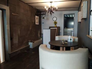 Фото номера Двухместный номер Делюкс с 1 кроватью Отель Hotel Tigran Mets Yerevan г. Ереван 7