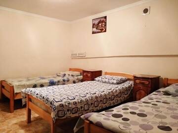 Фото номера Односпальная кровать в общем номере с 4 кроватями Хостелы Hostel Sakharov &amp; Tours г. Ереван 2