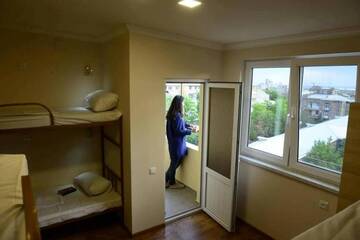 Фото номера Кровать в общем 6-местном номере Хостелы Your Hostel г. Ереван 14