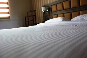 Фото номера Двухместный номер с 2 двуспальными кроватями Отель Avan Plaza Hotel г. Ереван 7