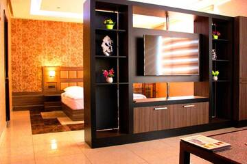 Фото номера Двухместный номер Делюкс с 1 кроватью Отель Avan Plaza Hotel г. Ереван 21