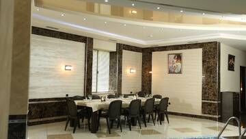 Фото номера Люкс с сауной Отель Avan Plaza Hotel г. Ереван 13