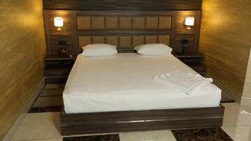 Фото номера Люкс с сауной Отель Avan Plaza Hotel г. Ереван 14